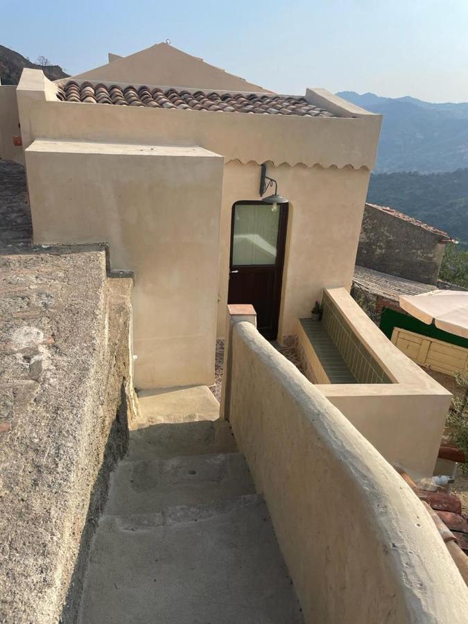 La Casina Di Venere Hotel Savoca Exterior photo