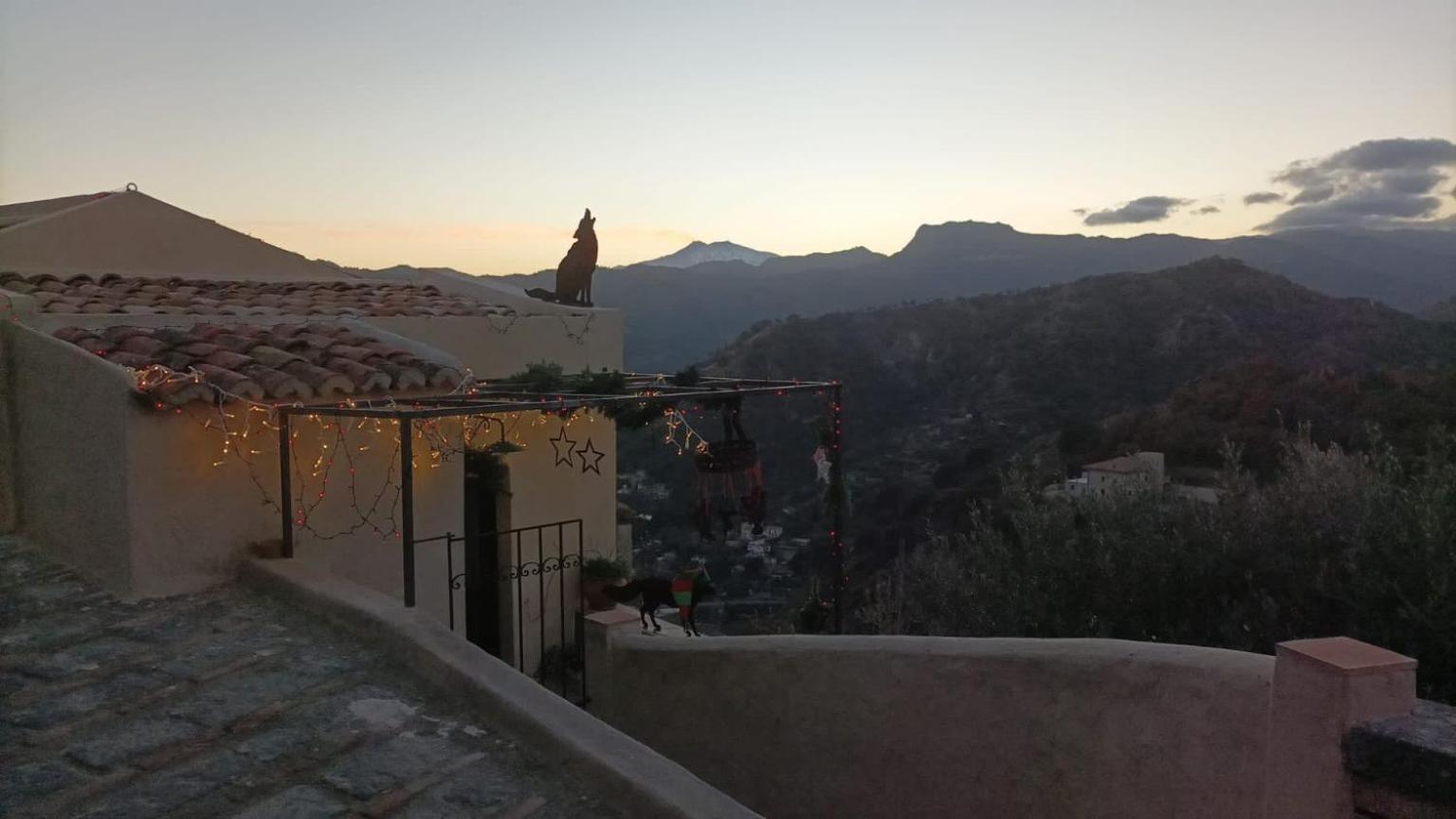 La Casina Di Venere Hotel Savoca Exterior photo
